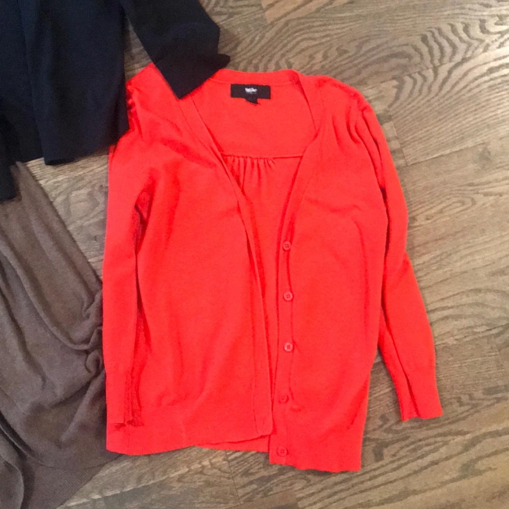 Bundle fall sweaters! - Picture 4 of 5